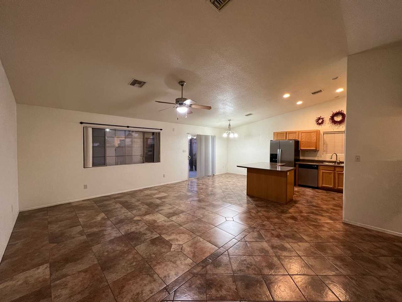2685 S Tensleep Ave - Photo 2 of 27