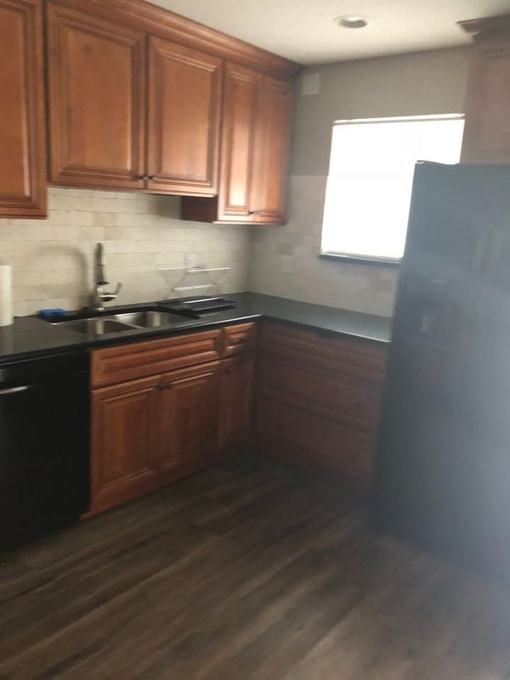 4411 Sw 34th St - Photo 3 of 17