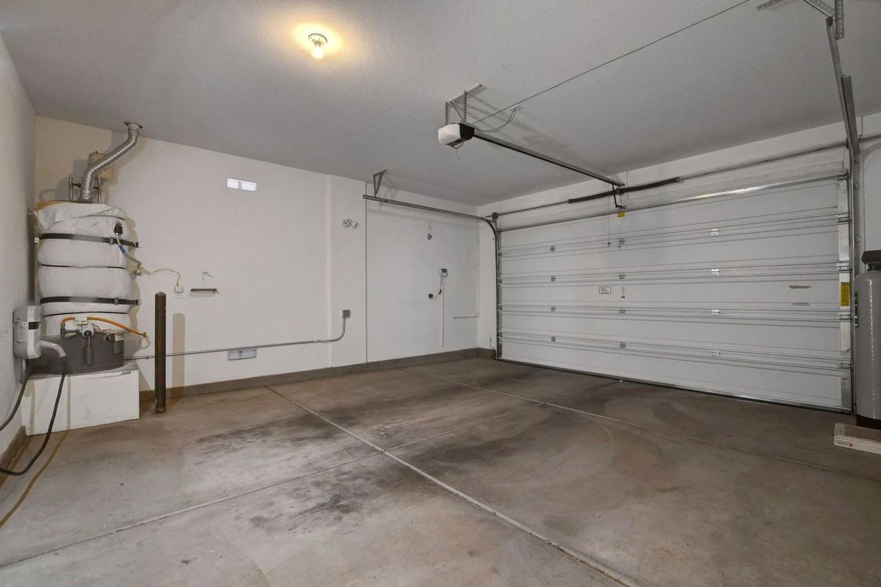 7110 Purple Iris Ave - Photo 4 of 50