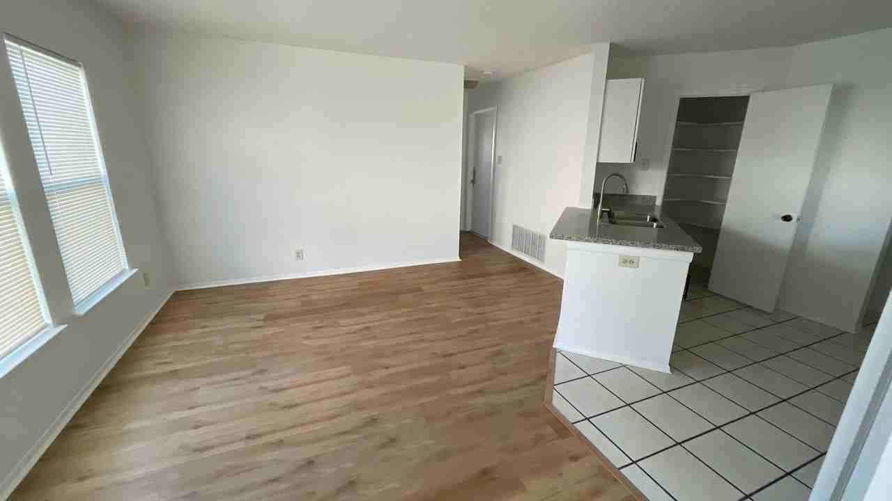 11771 Spring Song Dr - Photo 4 of 12