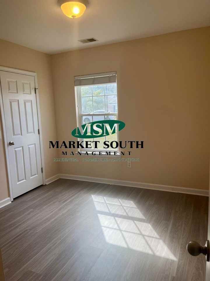 48 Twin Oaks Pl - Photo 6 of 22