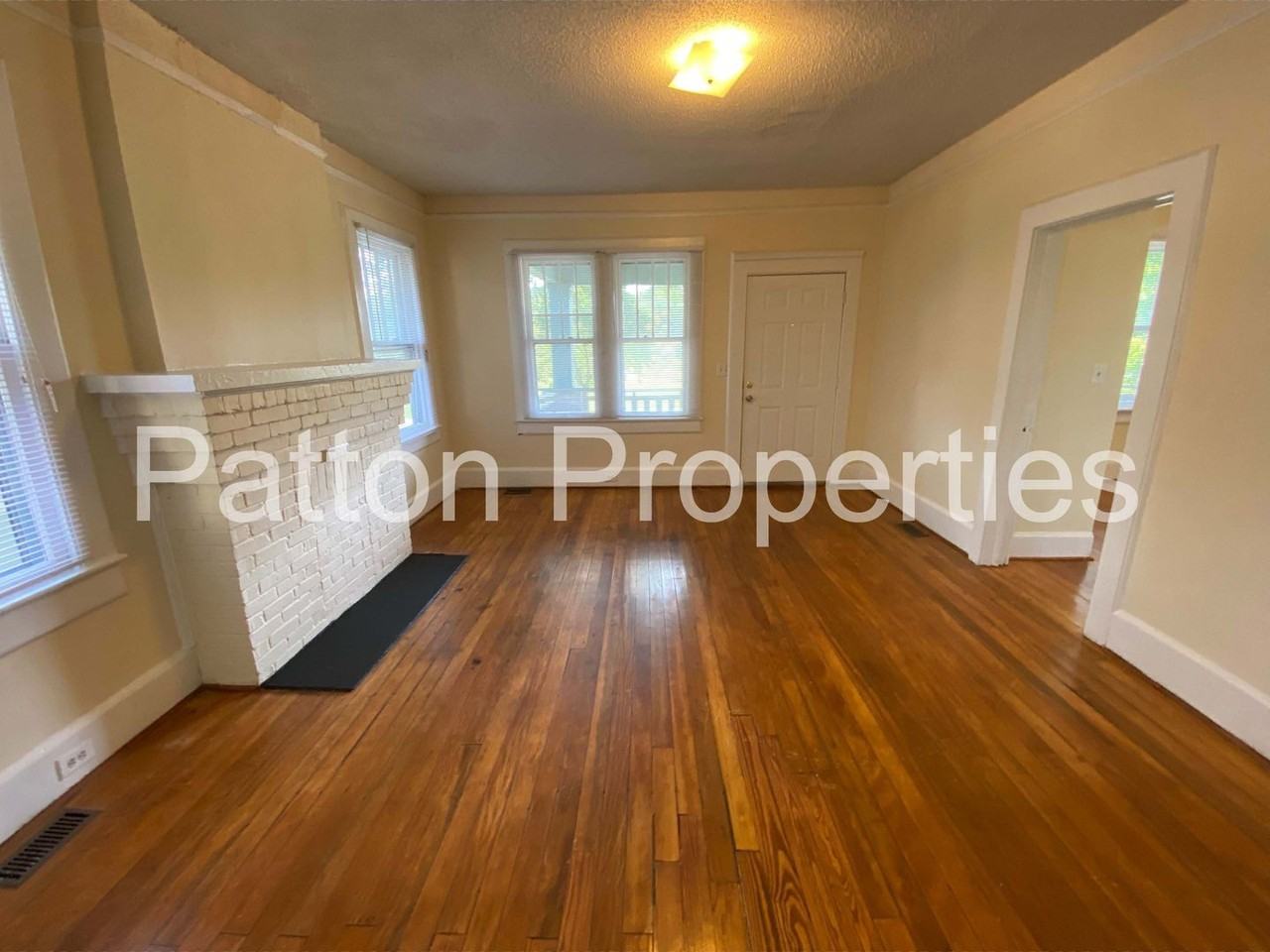 2221 Greene St - Photo 3 of 16