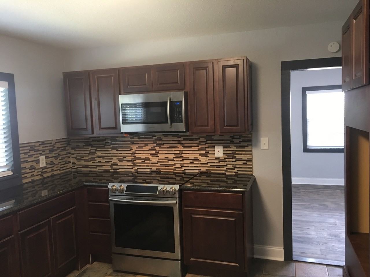 2901 W Main St - Photo 3 of 17