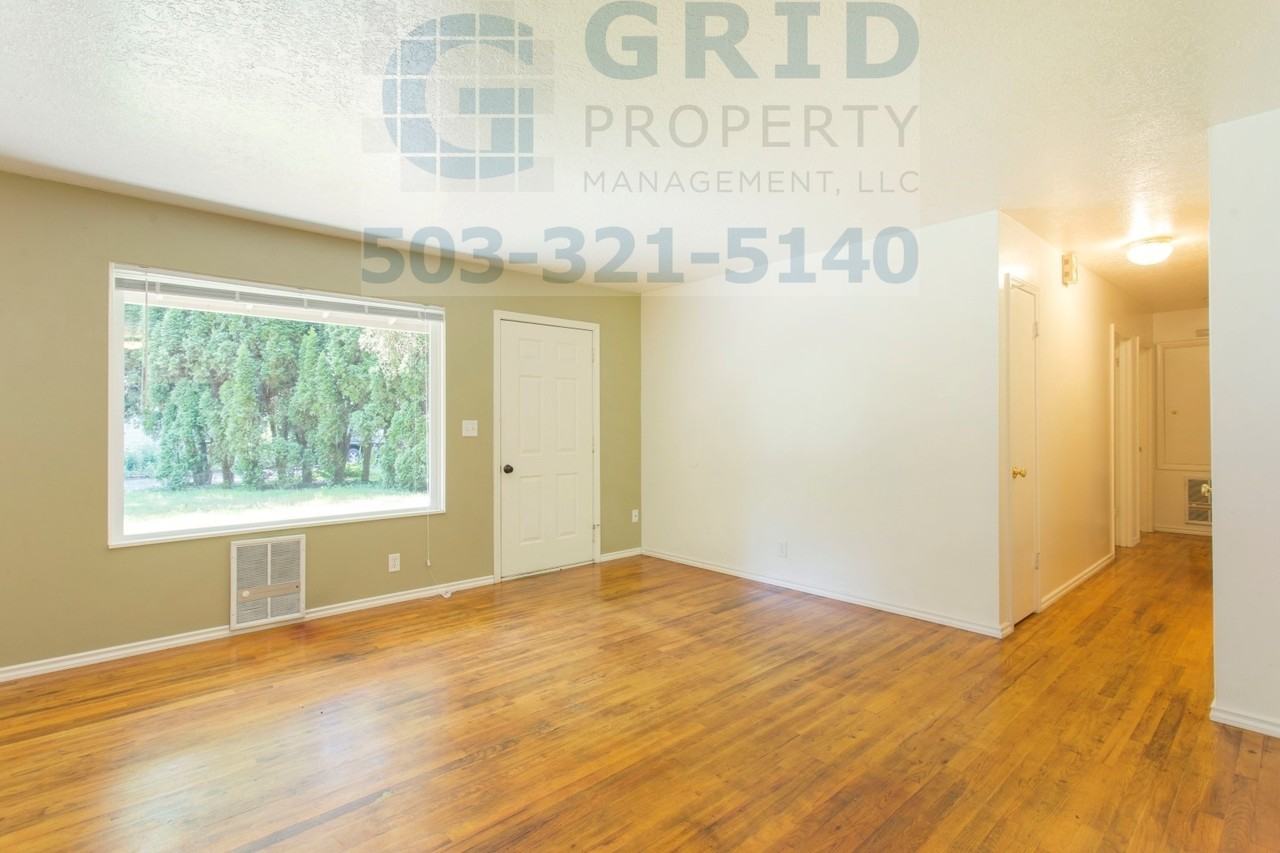 3569 Sunwood Ct - Photo 2 of 27