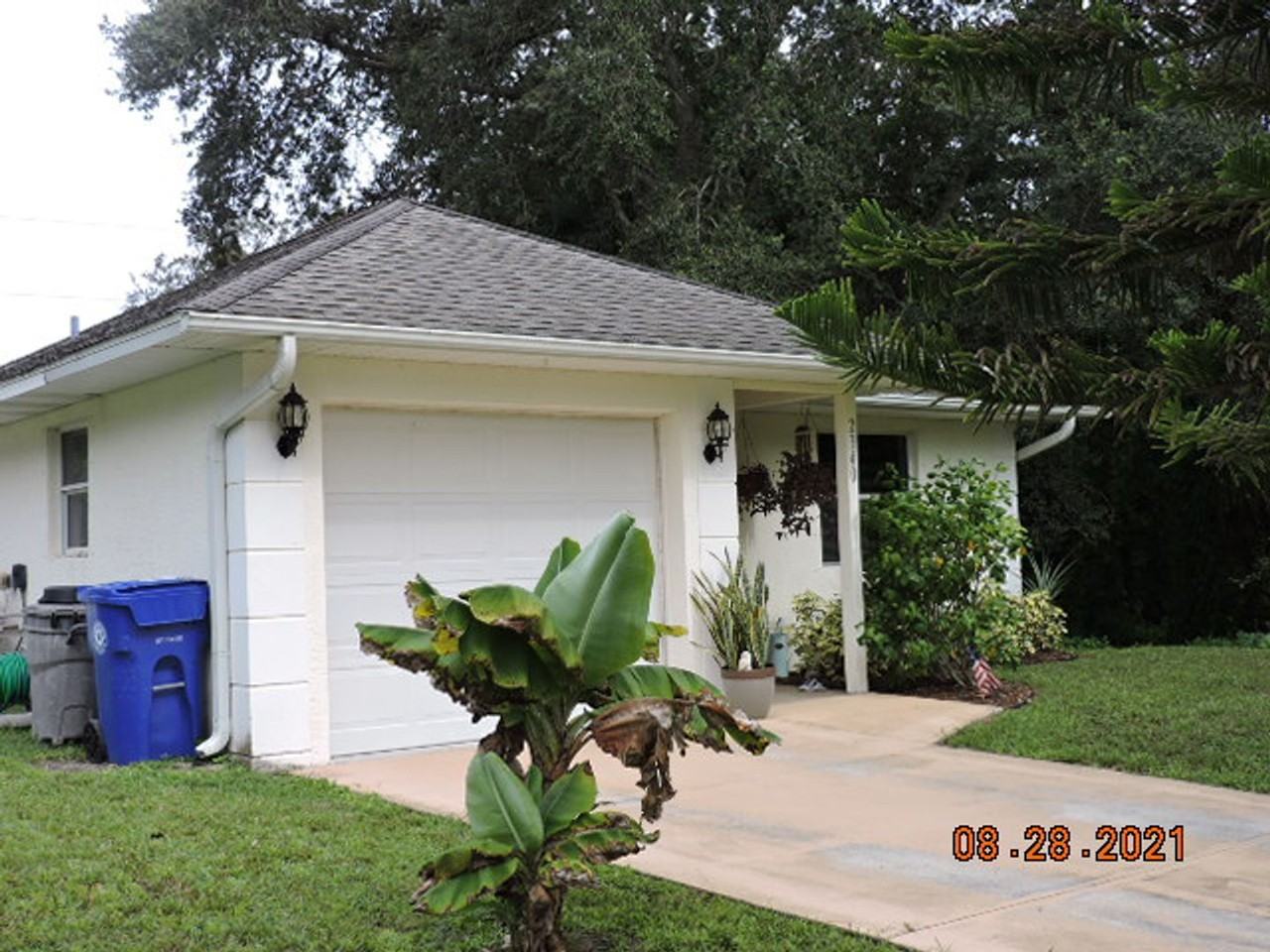 2340 86th Dr - Photo 2 of 16
