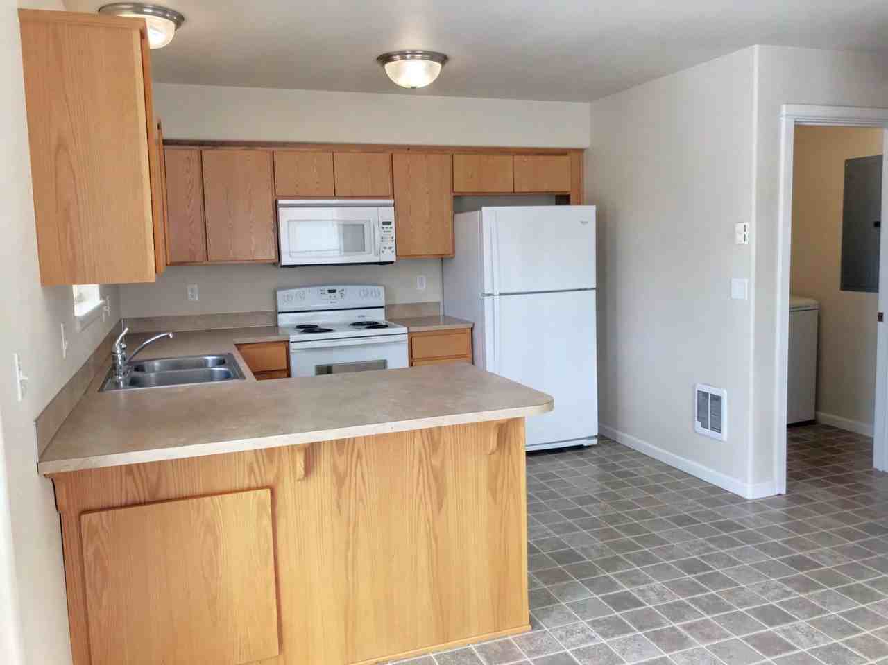 1030 Alturas Dr - Photo 4 of 18