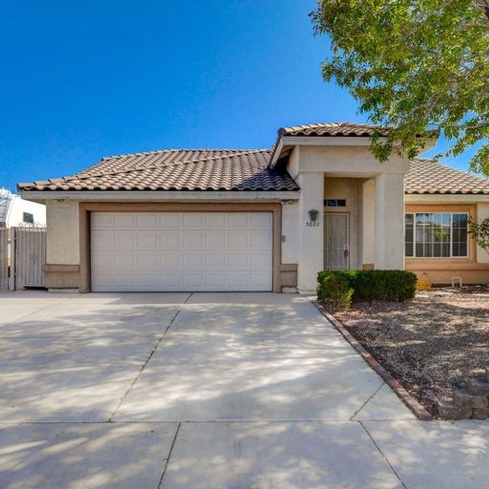 5022 Vista Loma Way - Photo 2 of 18