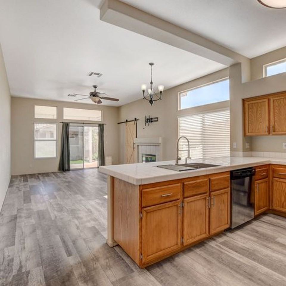 5022 Vista Loma Way - Photo 4 of 18