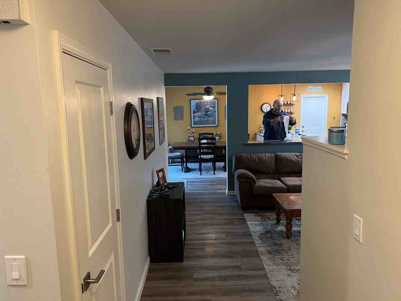 3151 W Hemlock St - Photo 2 of 18