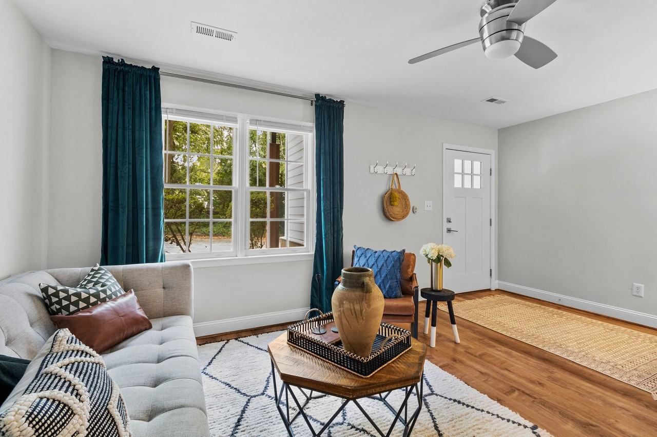 943 Morreene Road - Photo 6 of 24