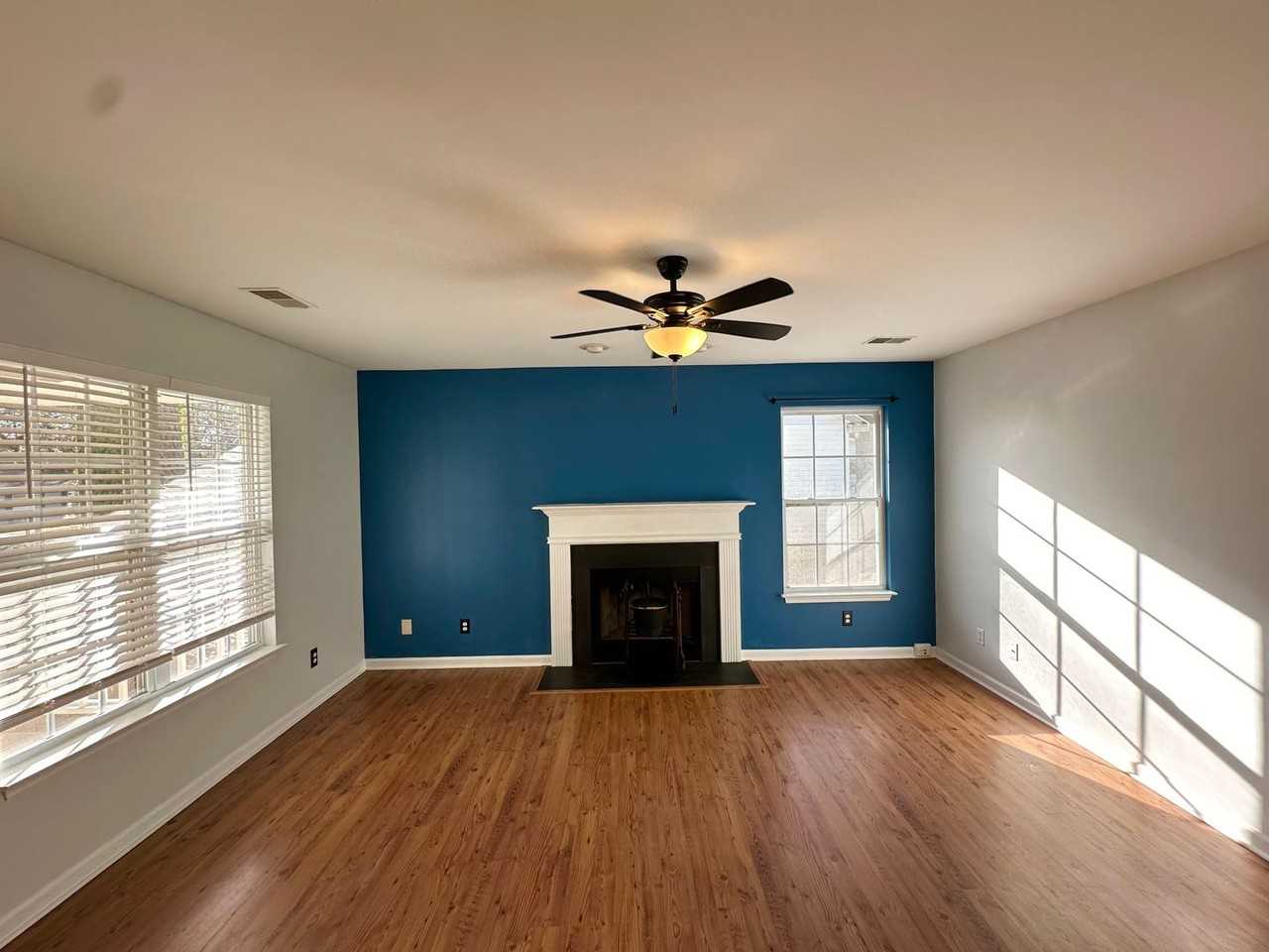 25 Oak Forest Dr - Photo 3 of 20