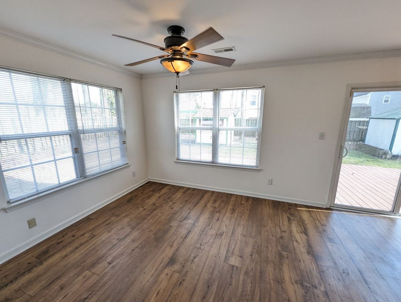 204 Burgundy Rd - Photo 4 of 15