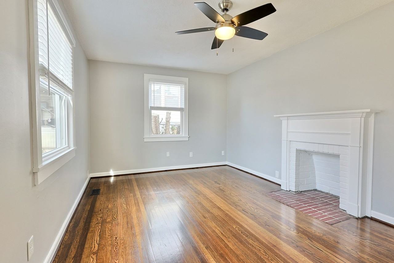 1618 Mall St - Photo 3 of 10