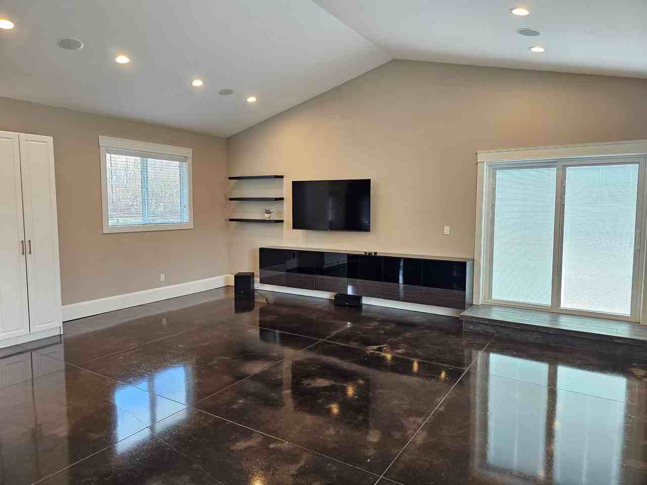 10203 White Birch Lane - Photo 3 of 11