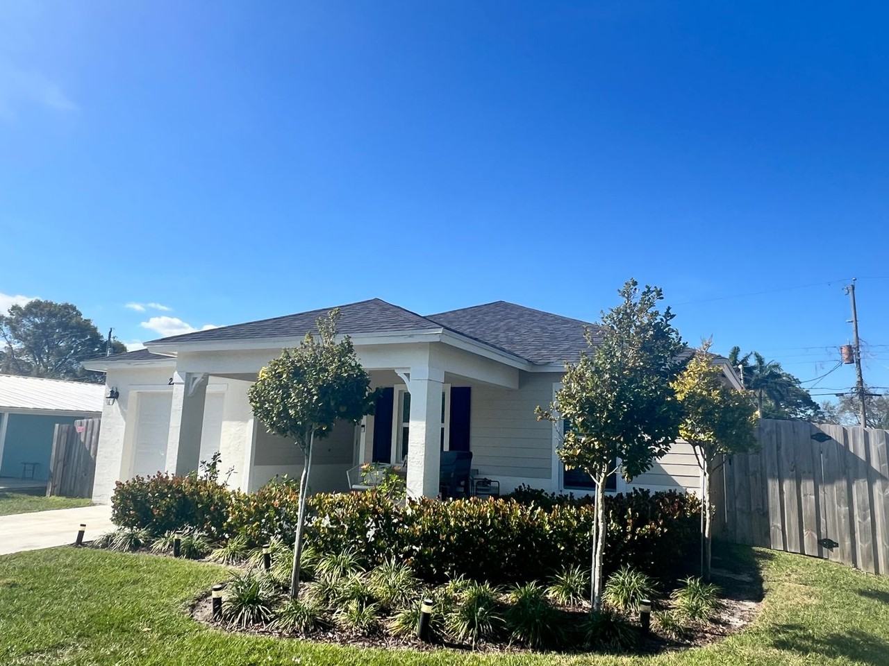 2277 Se Monroe St - Photo 2 of 42