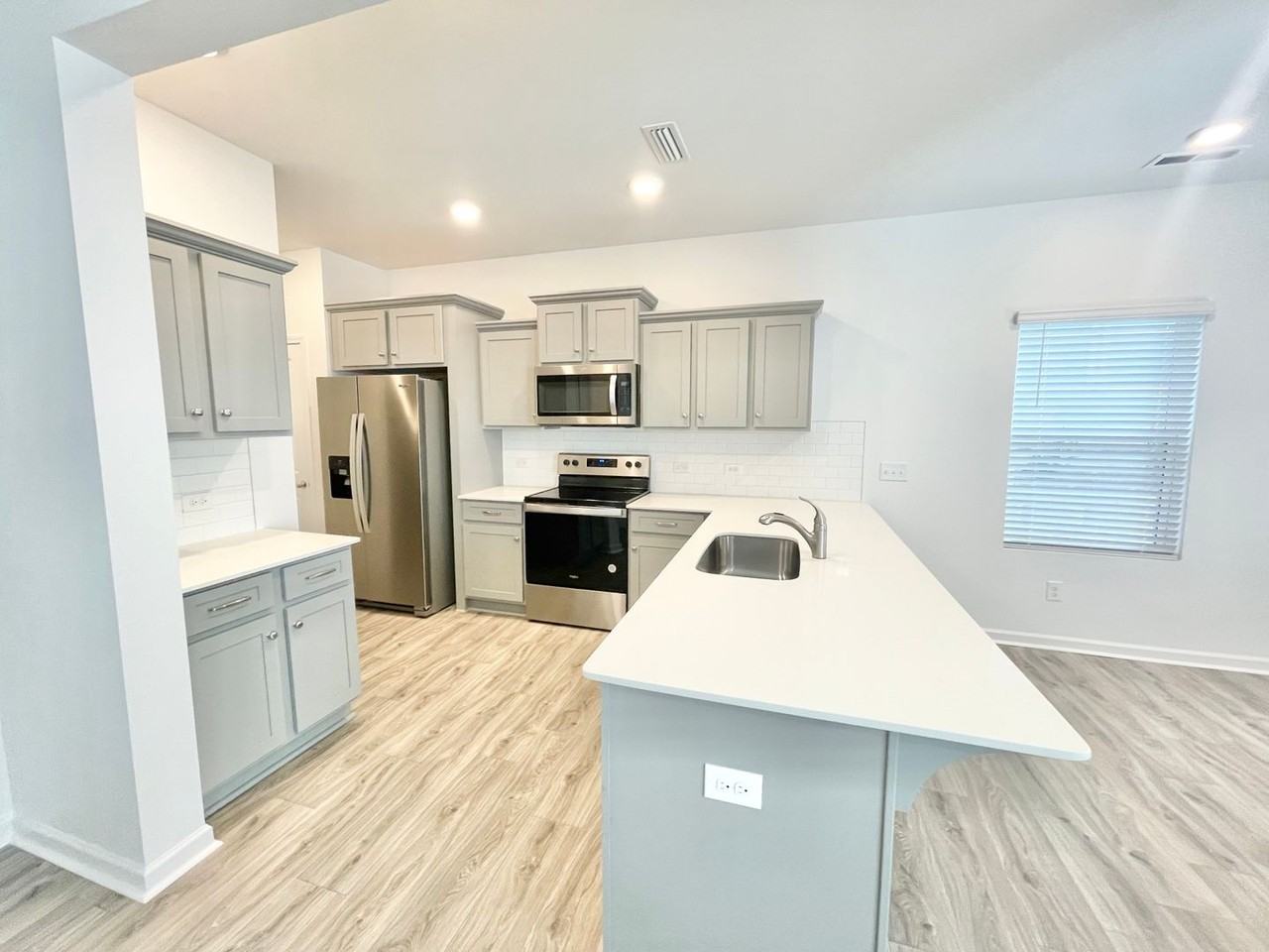 118 Gaelic Dr - Photo 5 of 17