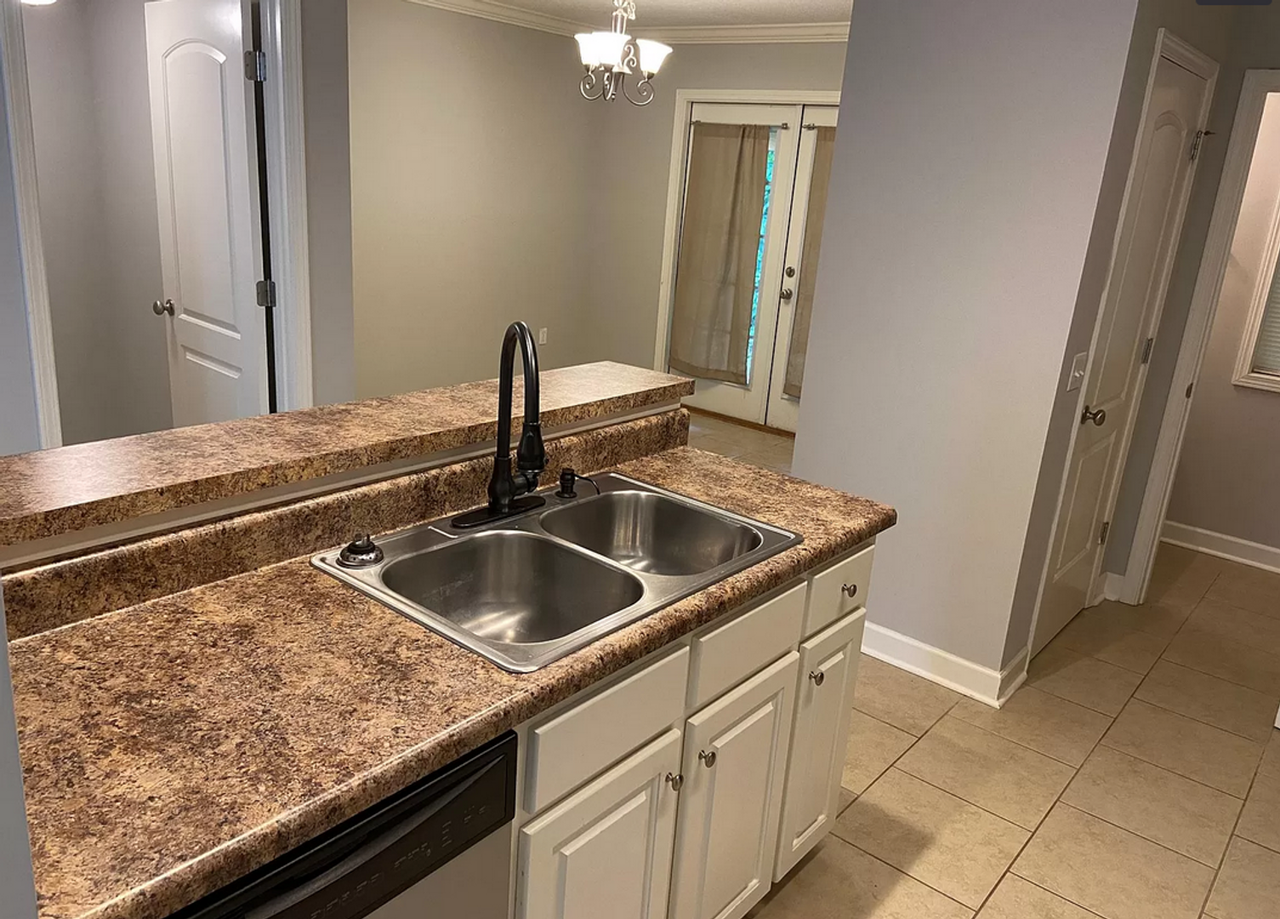 311 Countryview Cv - Photo 5 of 15