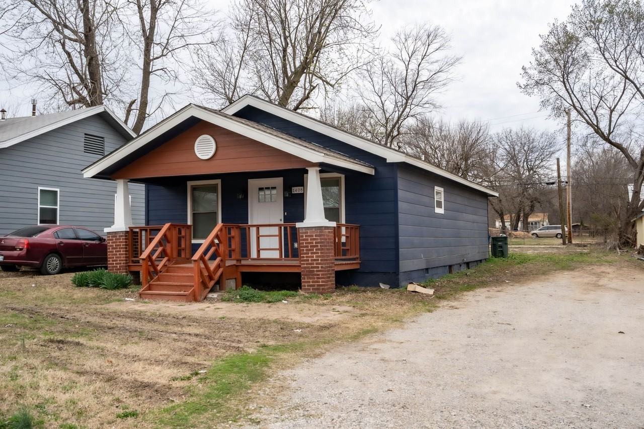 1408 N Rosedale Ave - Photo 2 of 16