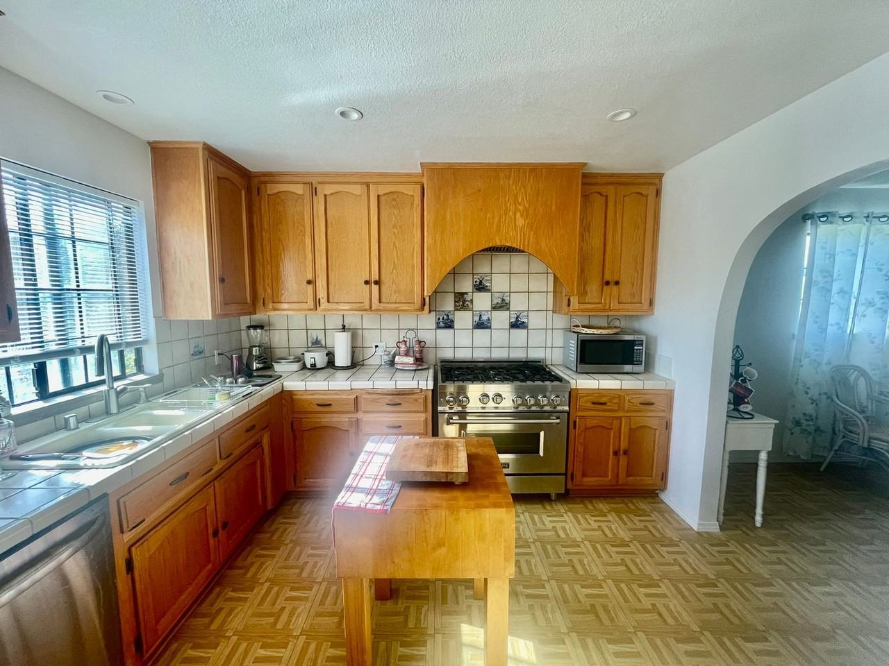 1430 Scenic View Way - Photo 6 of 11