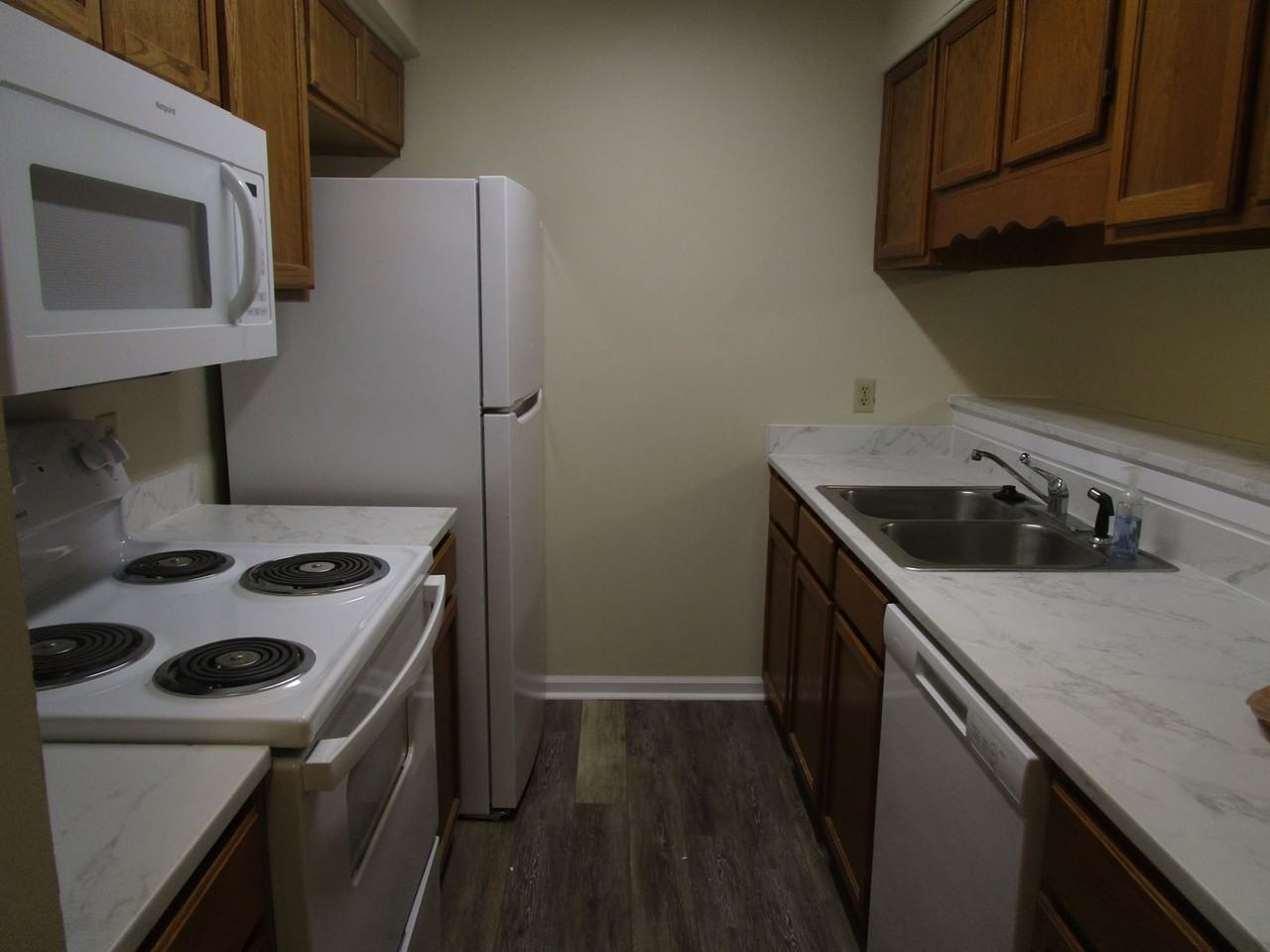 700A Archdale Dr - Photo 4 of 9