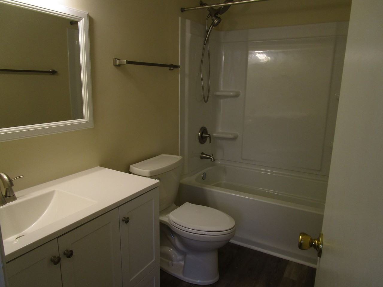700A Archdale Dr - Photo 7 of 9