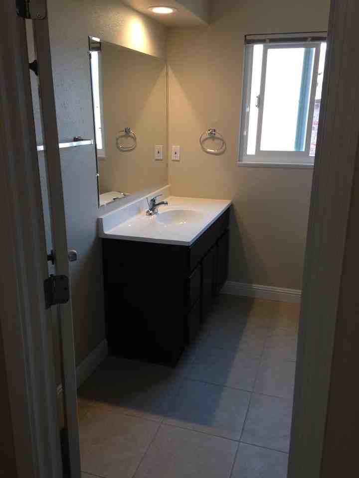 33 Lodato Ave #18 - Photo 5 of 7