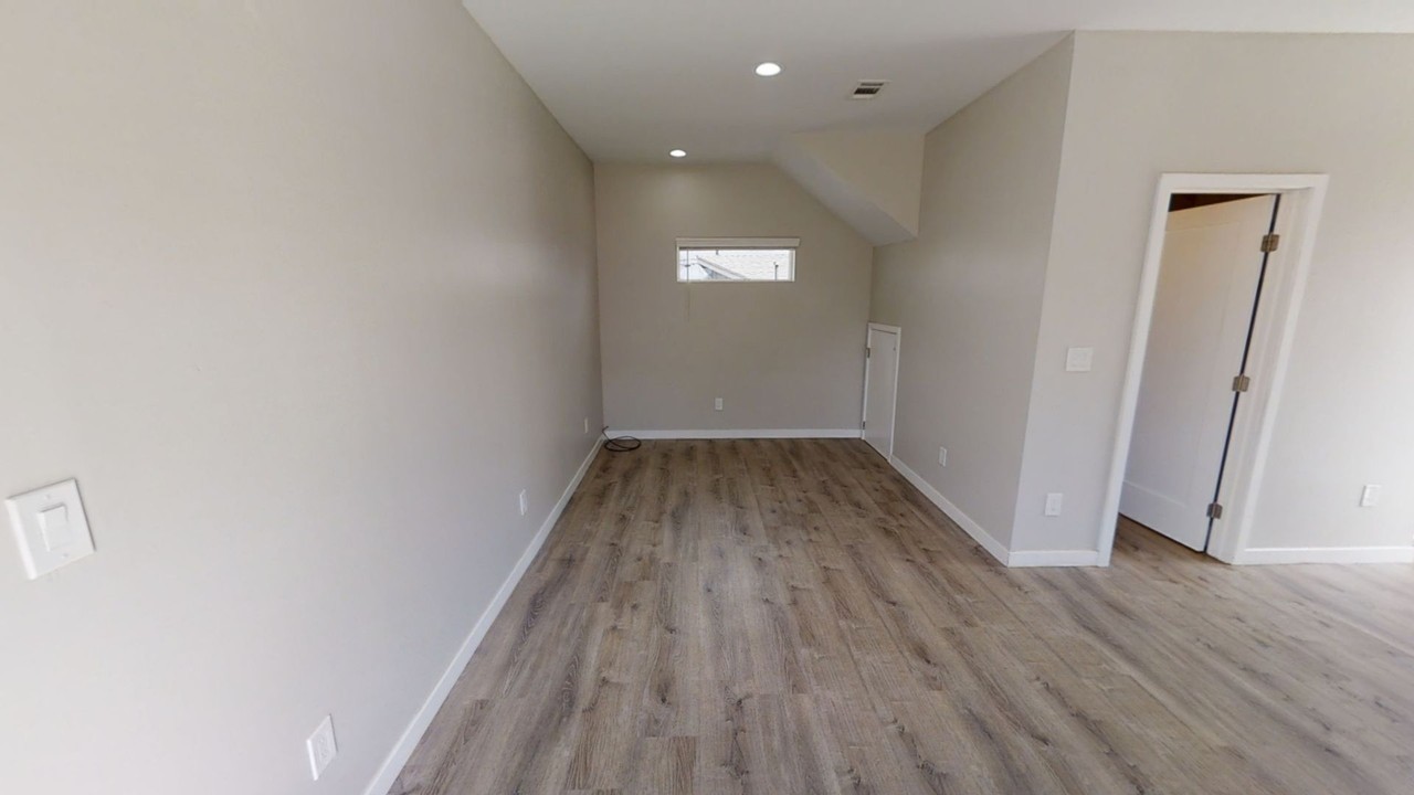 6334 Montezuma Rd - Photo 7 of 19