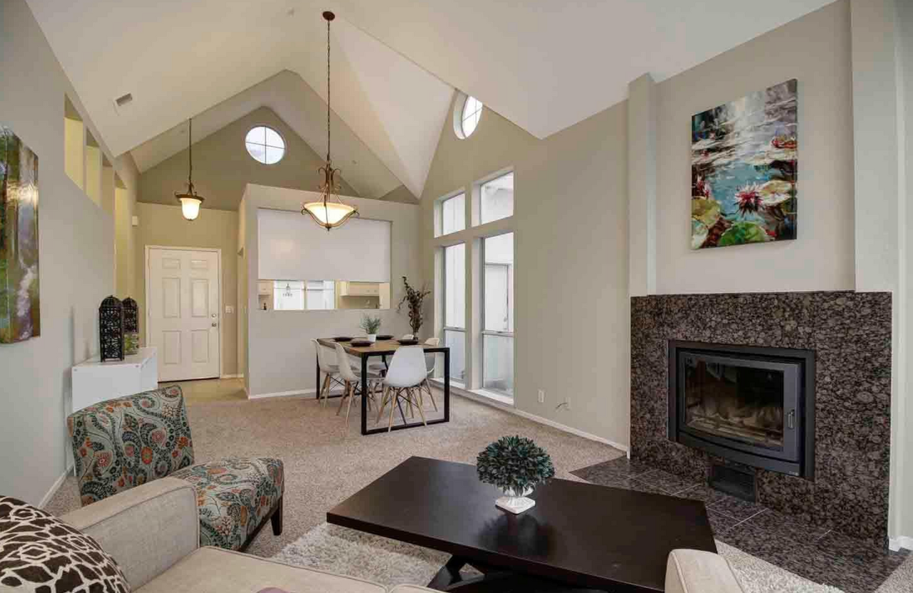 1738 Valdora St - Photo 4 of 19