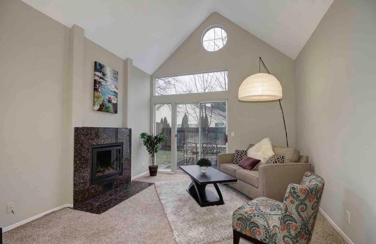 1738 Valdora St - Photo 5 of 19