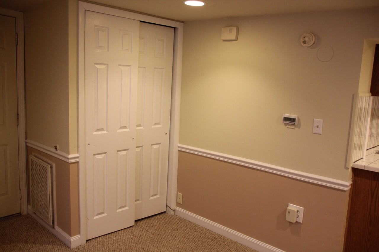 603 Washtenaw Rd - Photo 4 of 11