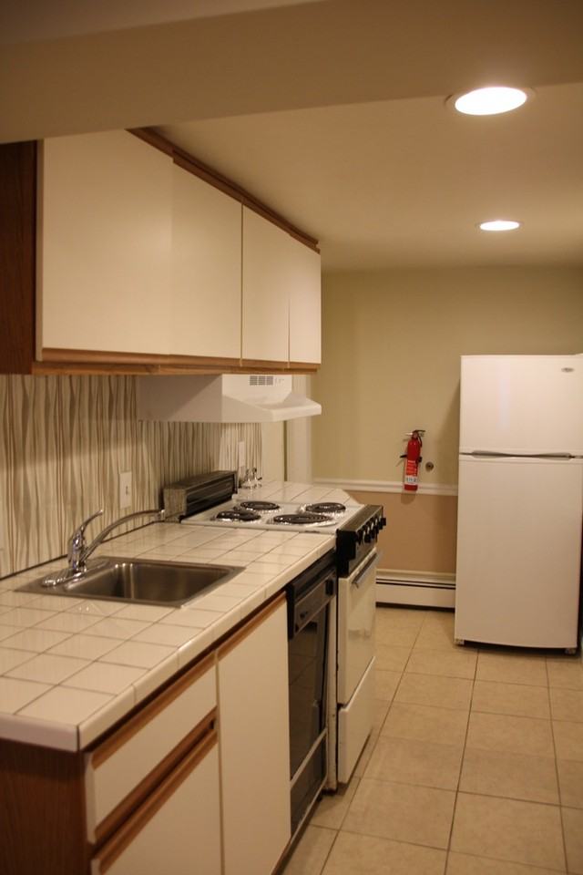 603 Washtenaw Rd - Photo 5 of 11