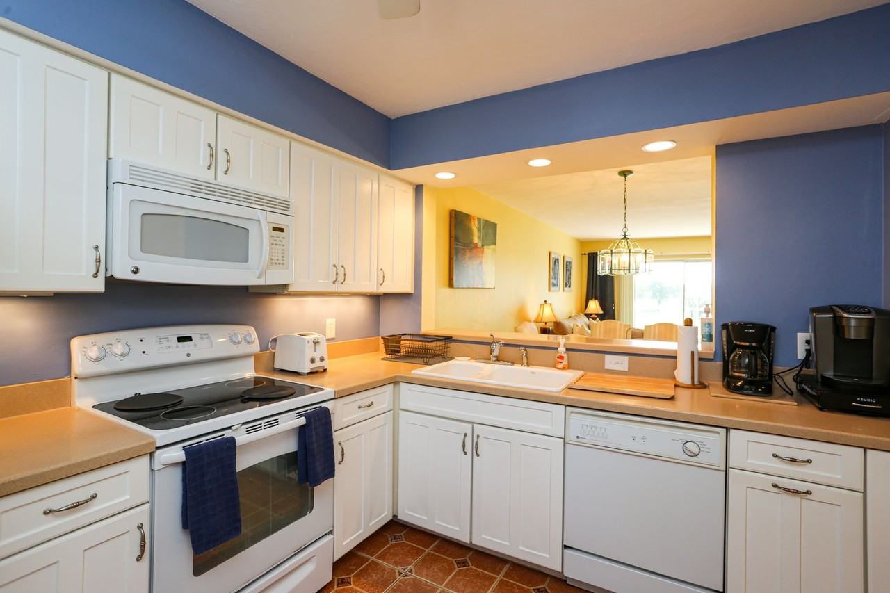 1075 Foxfire Ln #207 - Photo 2 of 38