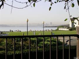 featured image of 213 Lakeshore Ct