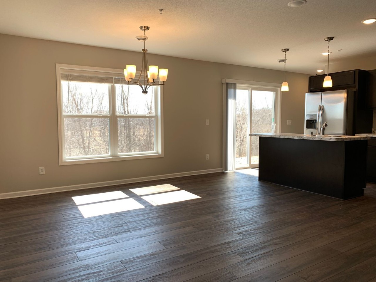 589 William St - Photo 2 of 15