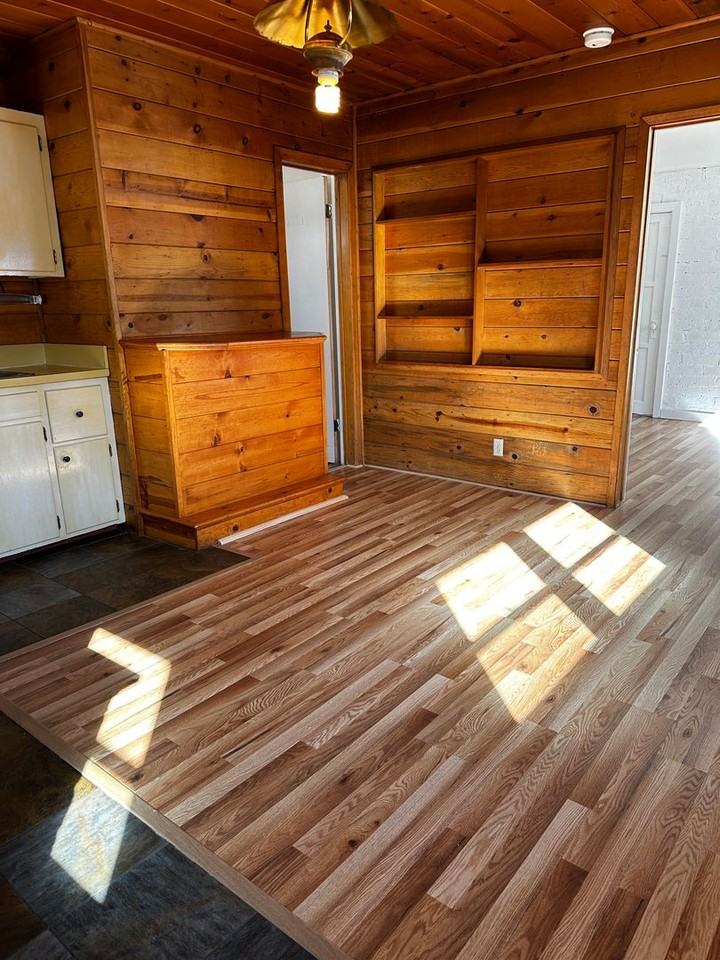 675 W Pine St - Photo 7 of 11