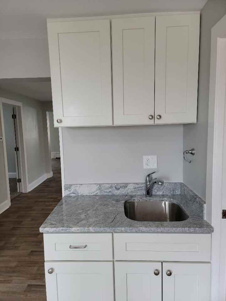 510 E 11th St - Photo 5 of 29