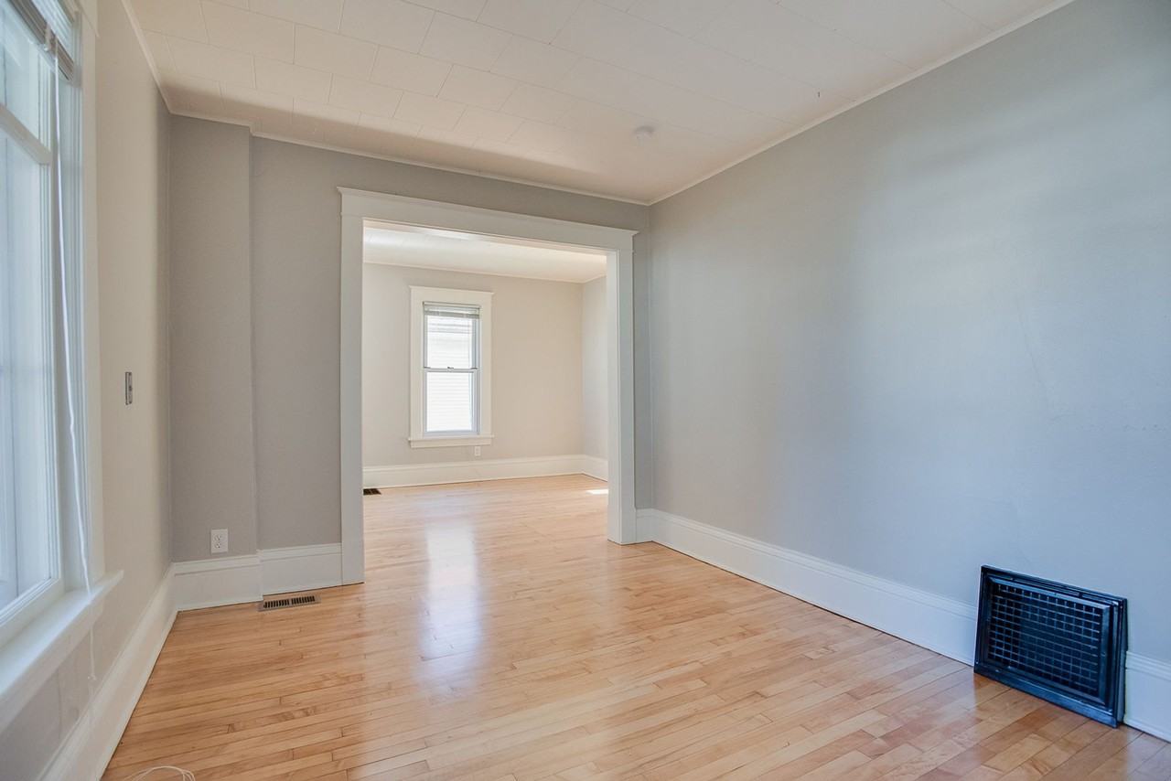 940 Edmund Ave - Photo 3 of 50
