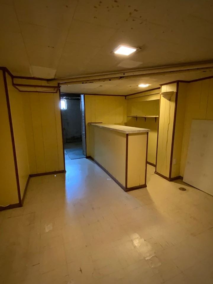 674 Saint Joseph St - Photo 5 of 9