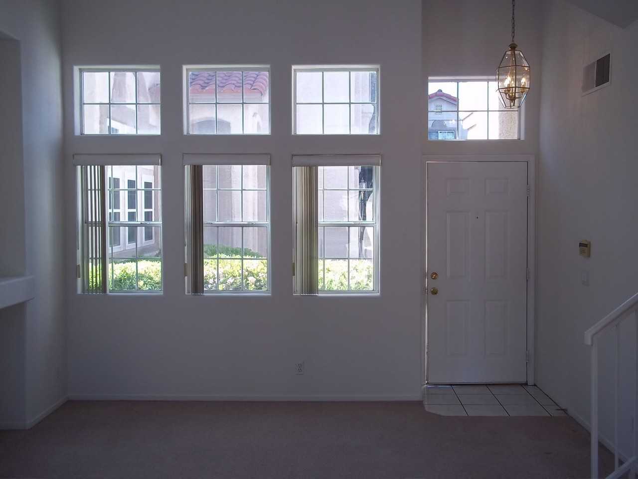 2223 Ramsgate Dr - Photo 3 of 10