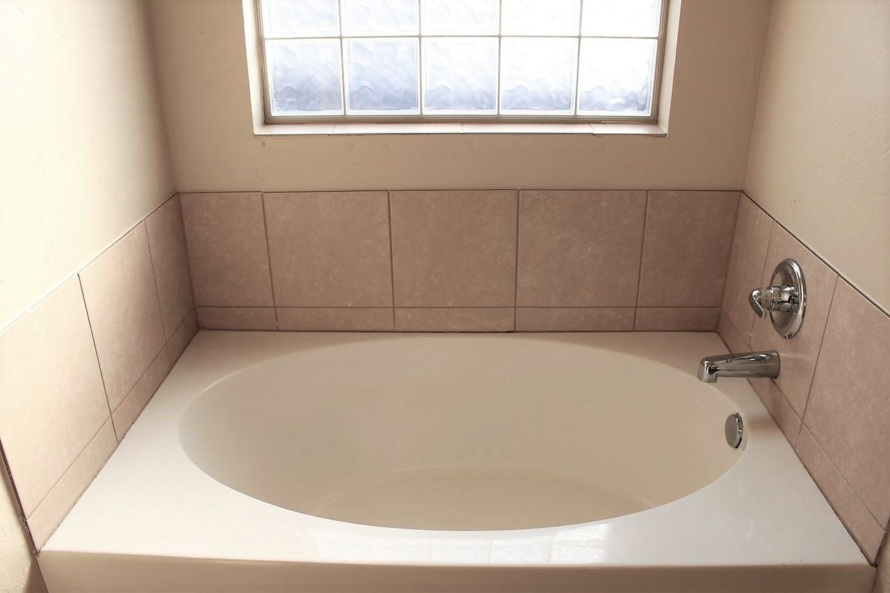 1741 Woody Ln - Photo 7 of 12