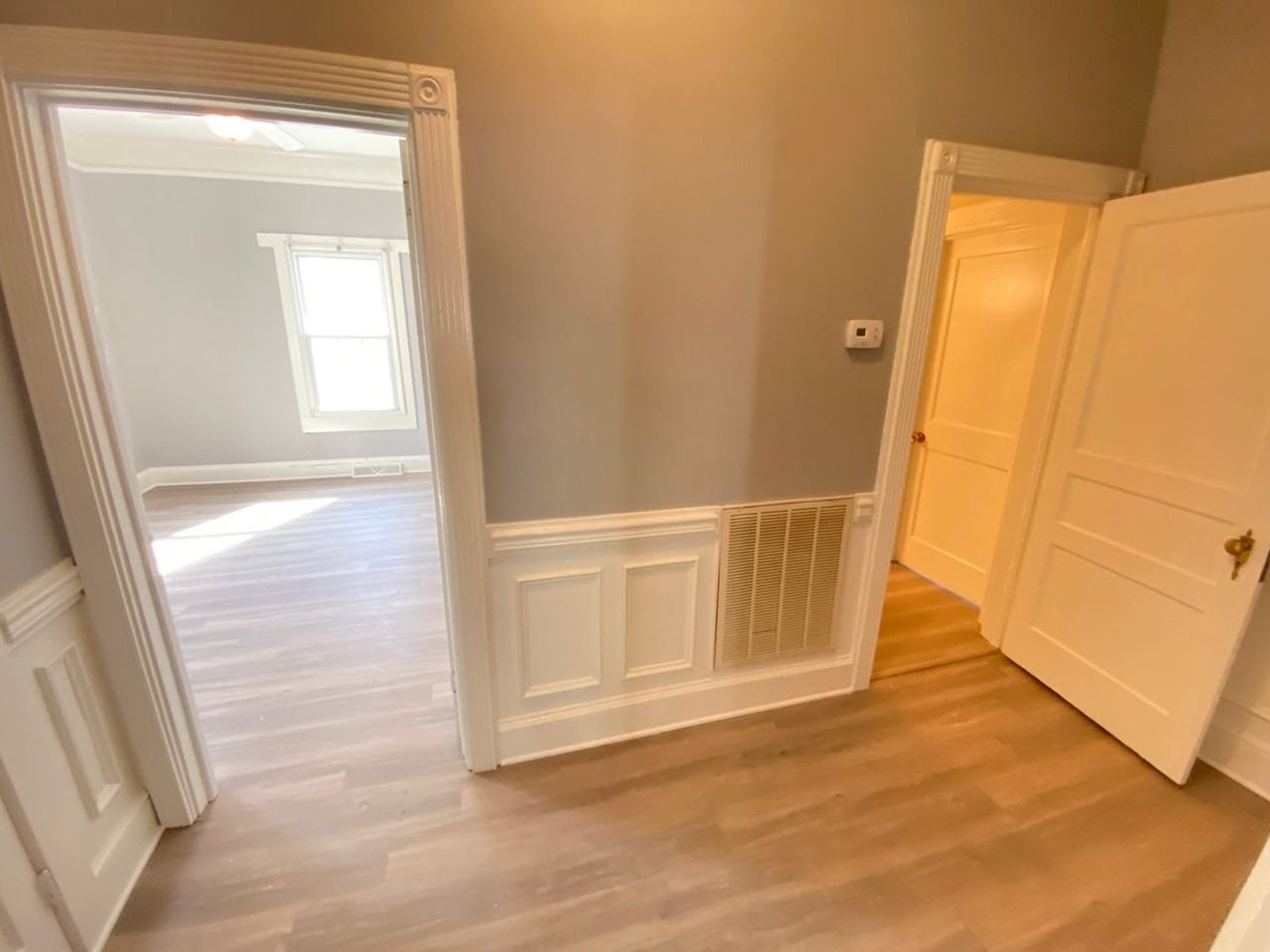 112 N East Ave - Photo 7 of 13
