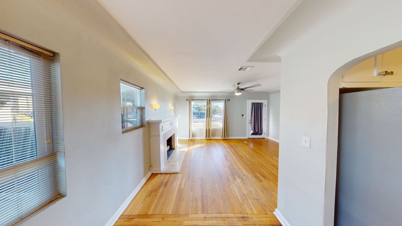 4861 Art St - Photo 4 of 21