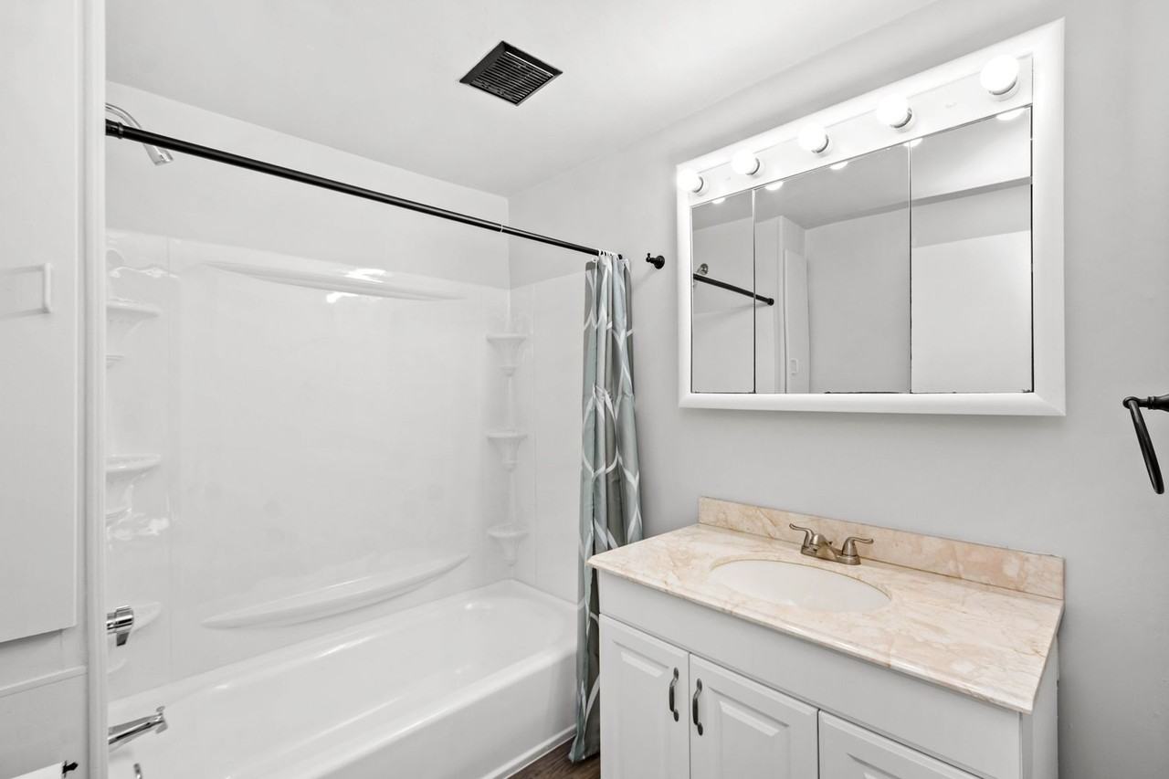 1237 Lebanon School Rd - Photo 2 of 18