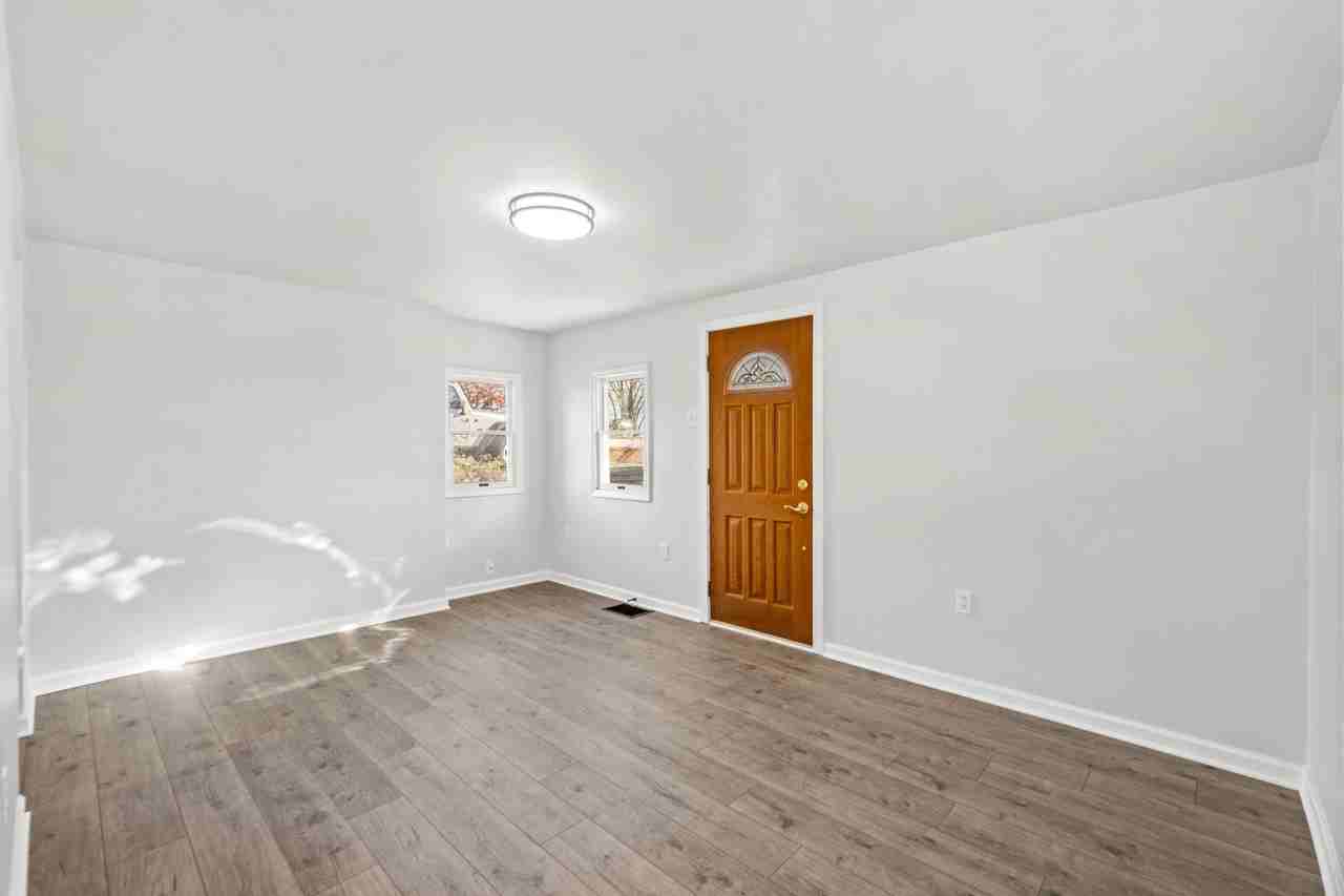 1237 Lebanon School Rd - Photo 3 of 18