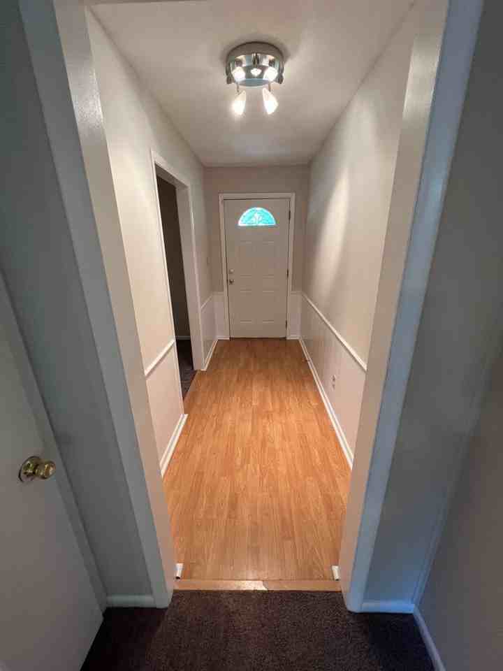 1910 Rhonda Dr - Photo 7 of 14