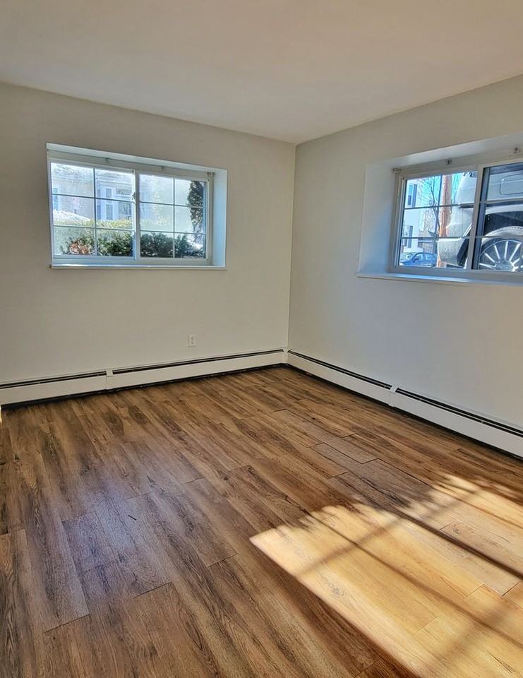 15 Staples Ave #18 - Photo 3 of 11