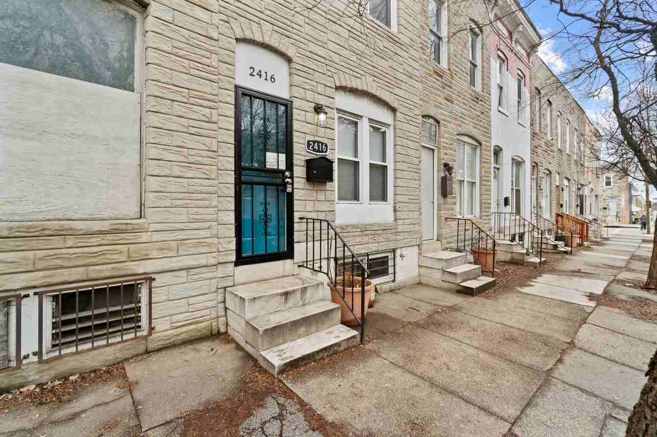 2416 E Madison St - Photo 2 of 24