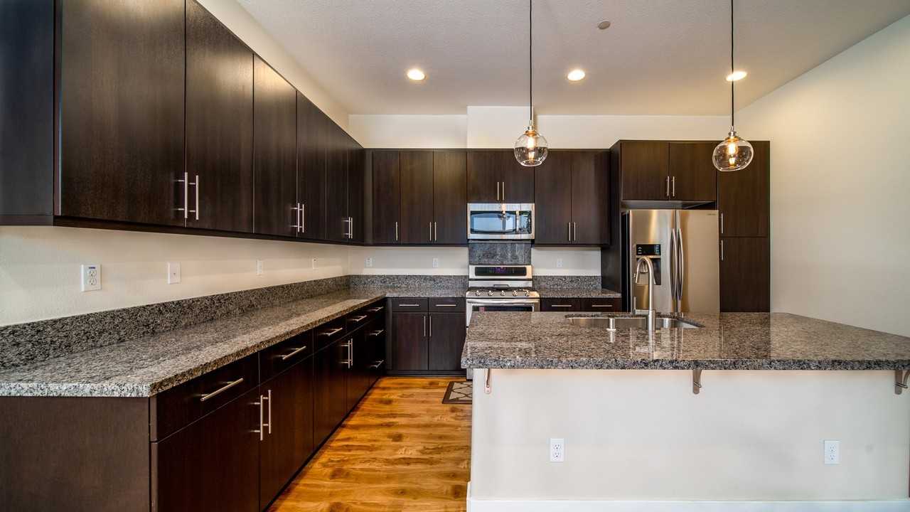 353 Odyssey Ln - Photo 7 of 28