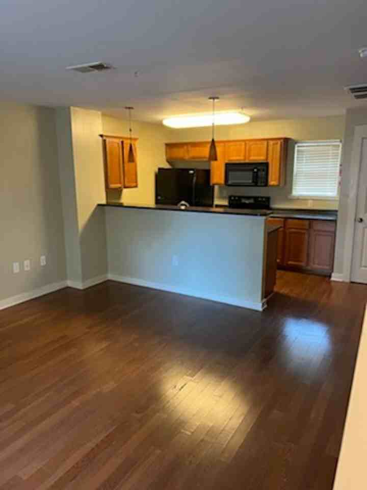 1659 Park Town Pl - Photo 3 of 6