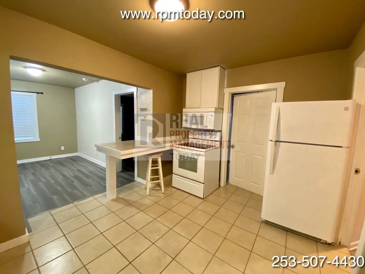 14829 W Thorne Ln Sw - Photo 3 of 8